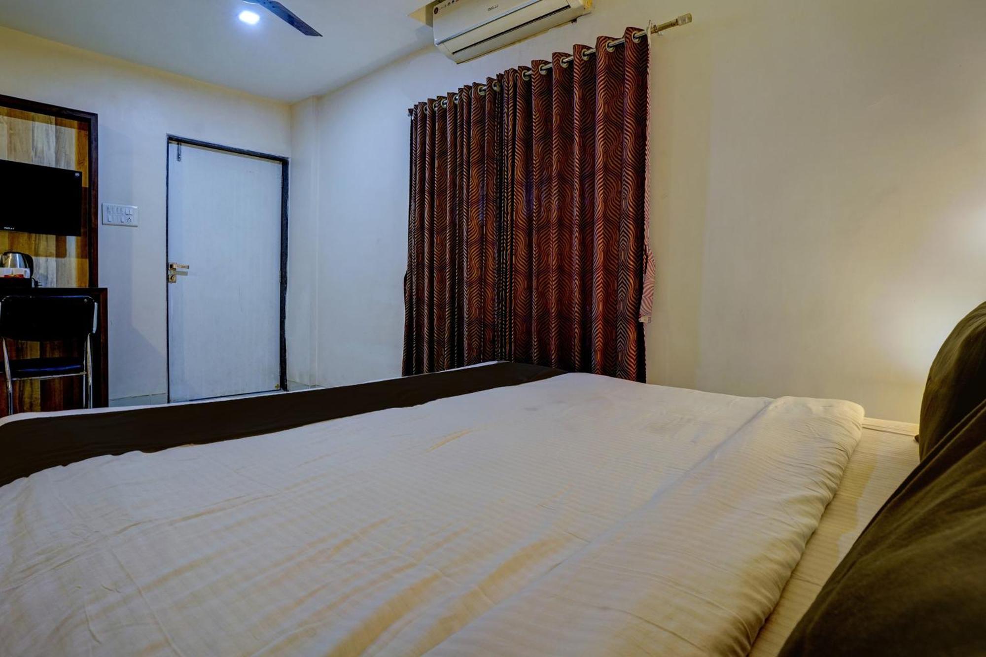 Hotel O Aishwarya Service Apartment Navi Mumbai Exteriör bild