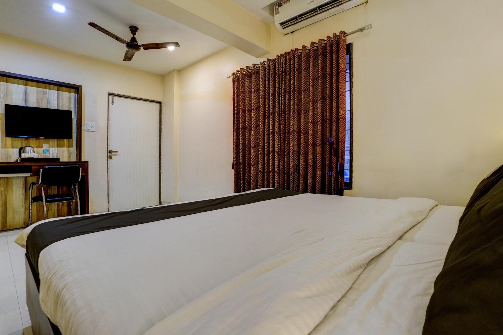 Hotel O Aishwarya Service Apartment Navi Mumbai Exteriör bild